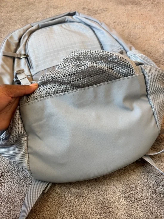 Under Armour Gray Valley Juniors Volleyball Backpack - Picture 4 of 10